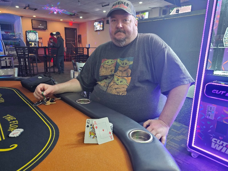 Scott Rohrich Wins at Pub 21
